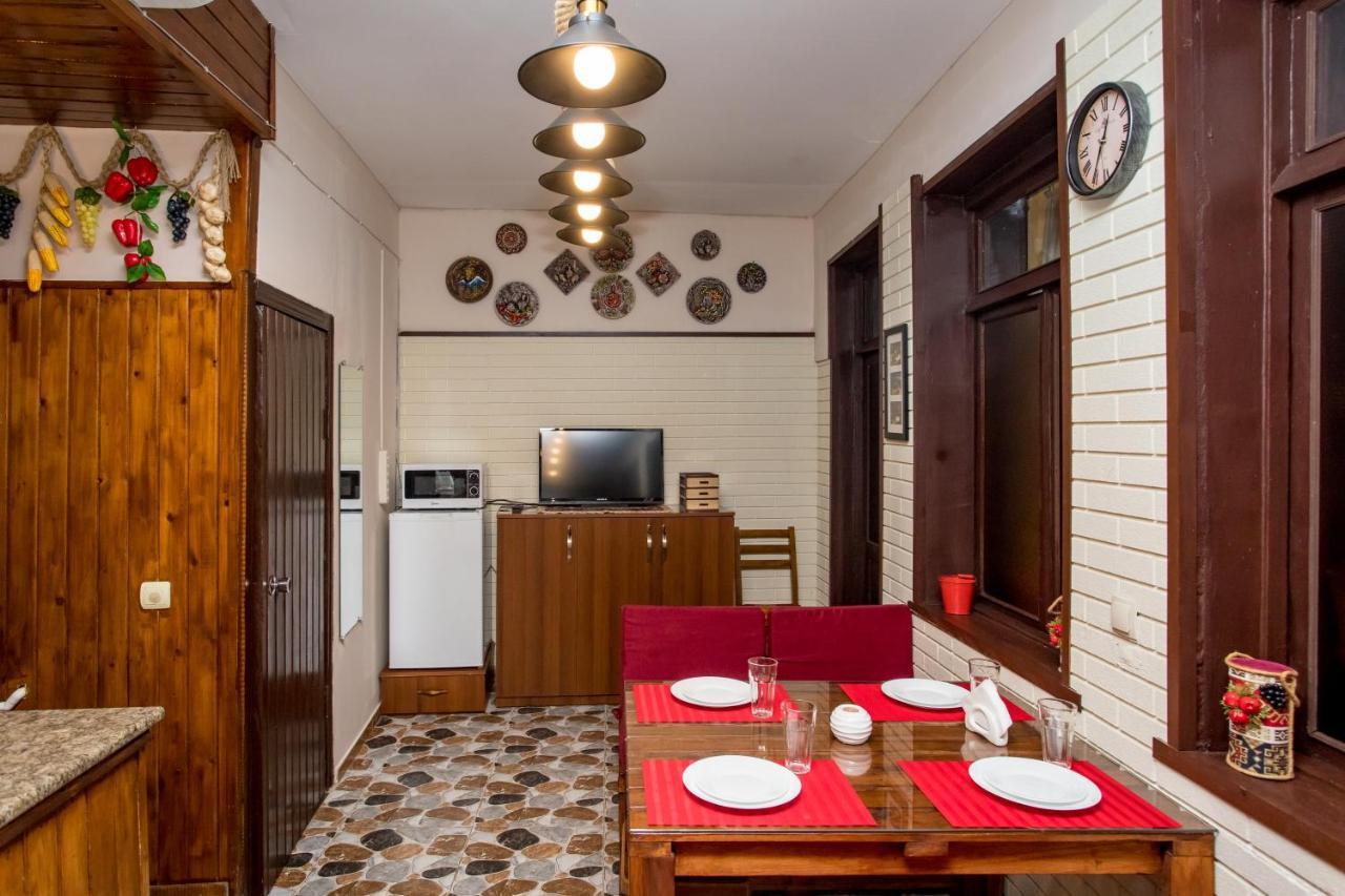 Lovely Apartment Tbilisi Esterno foto