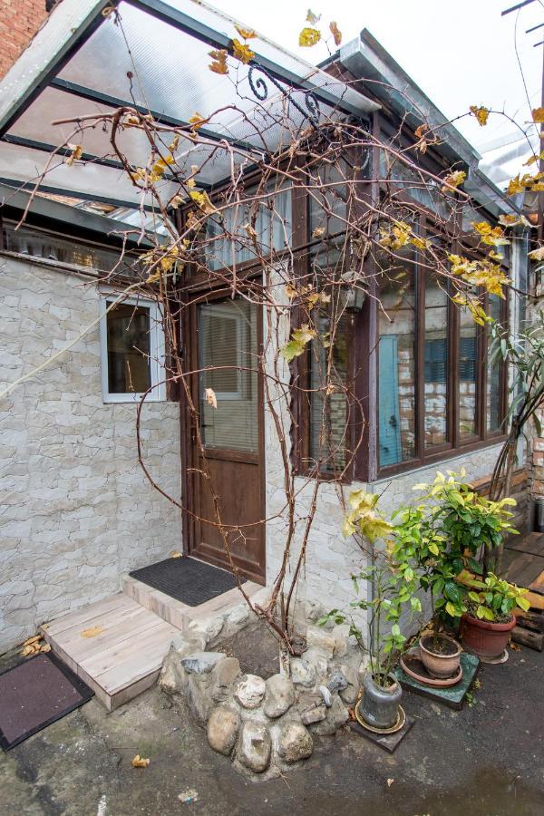 Lovely Apartment Tbilisi Esterno foto