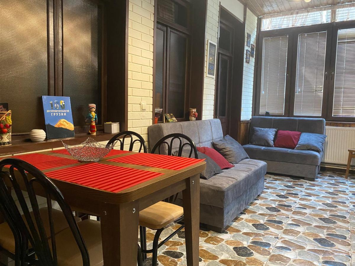 Lovely Apartment Tbilisi Esterno foto